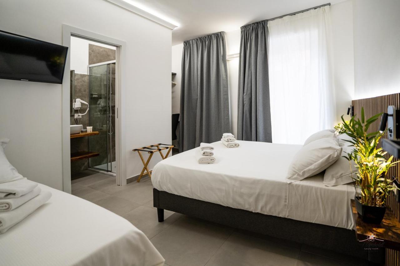 Humboldt Luxury Rooms Таормина Екстериор снимка