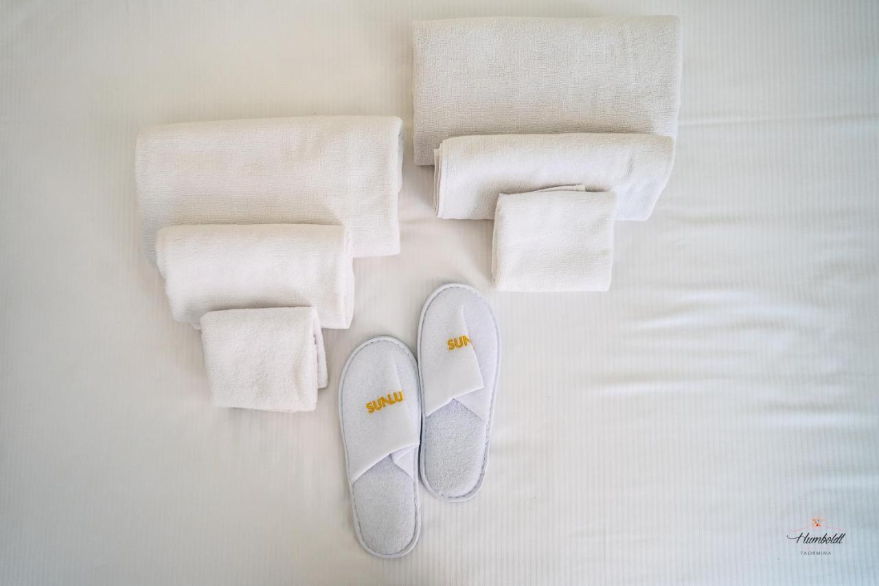 Humboldt Luxury Rooms Таормина Екстериор снимка