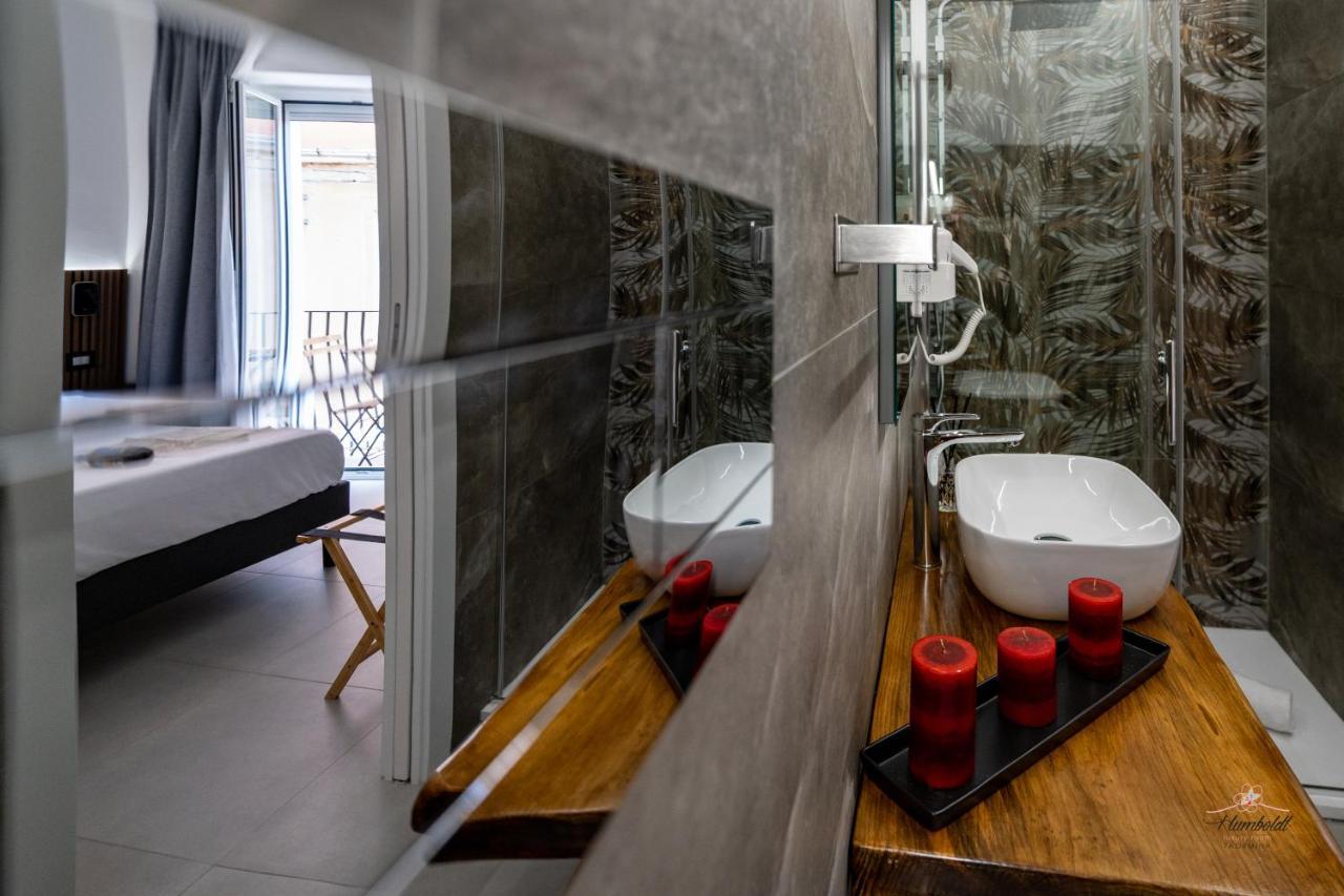 Humboldt Luxury Rooms Таормина Екстериор снимка
