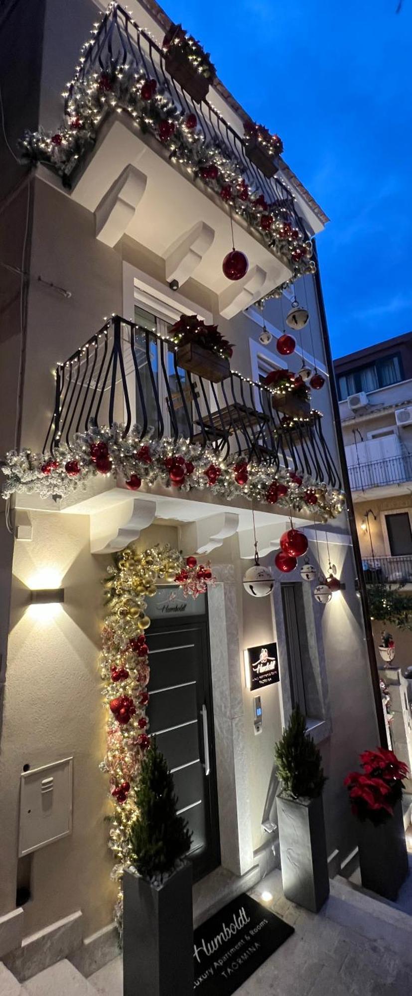 Humboldt Luxury Rooms Таормина Екстериор снимка